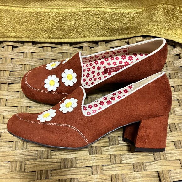 *NEW* b.a.i.t. footwear CONNIE Daisy Pumps in Rust! Size 8.5. Absolutely cute!!! - Picture 4 of 12